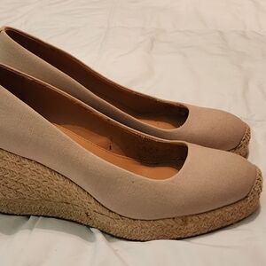 J. Crew Women's Tan Flats